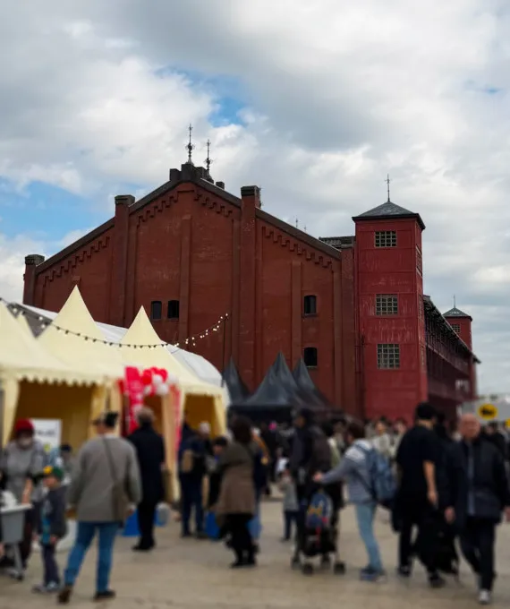 イベント会場（右）